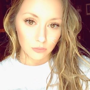 Meet your Posher, Janelle